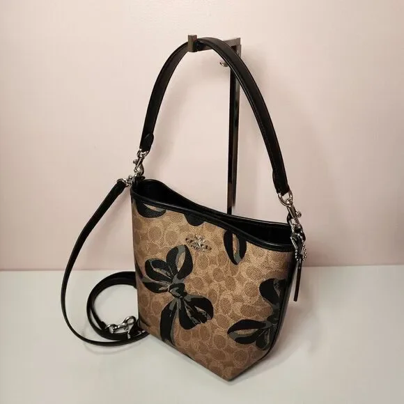 NWT Coach CY651 City Bucket Bag In Signature Canvas With Bow Print Black - Picture 4 of 5